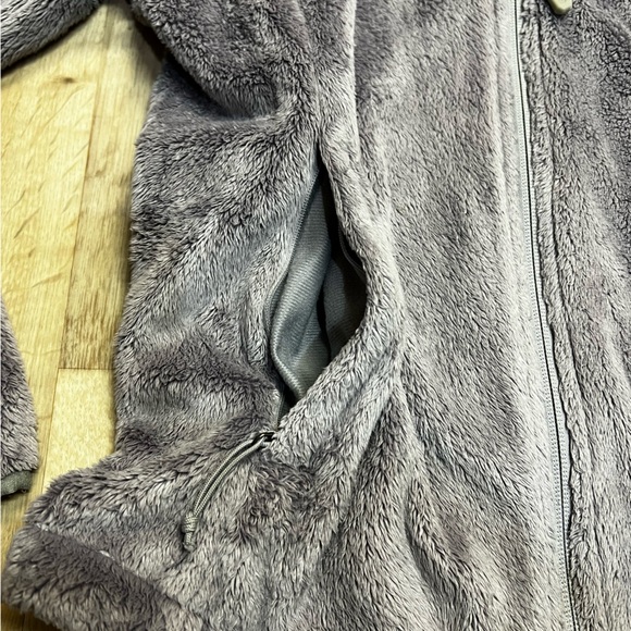 Women’s Fuzzy The North Face full zip jacket size Medium - Picture 7 of 10